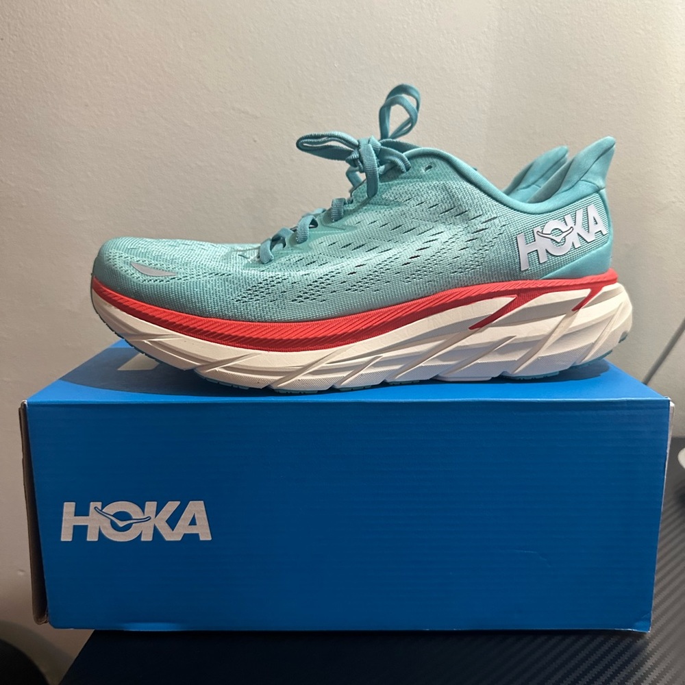 Hoka  Clifton 8 Women's Running Shoe Size 10.5D